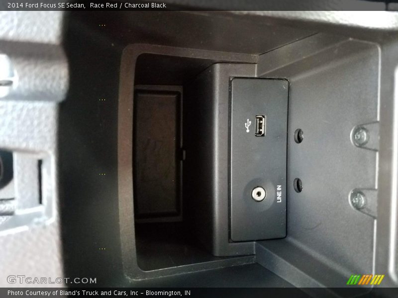 Race Red / Charcoal Black 2014 Ford Focus SE Sedan