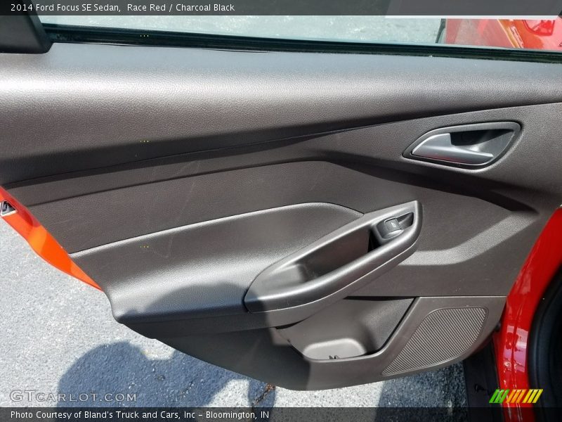 Race Red / Charcoal Black 2014 Ford Focus SE Sedan