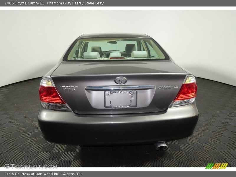 Phantom Gray Pearl / Stone Gray 2006 Toyota Camry LE