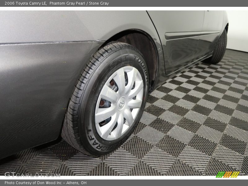 Phantom Gray Pearl / Stone Gray 2006 Toyota Camry LE