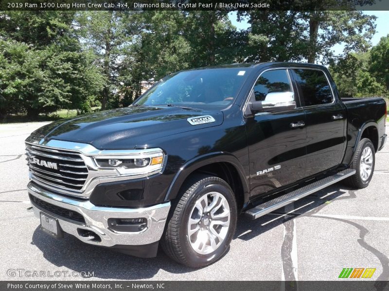 Front 3/4 View of 2019 1500 Long Horn Crew Cab 4x4