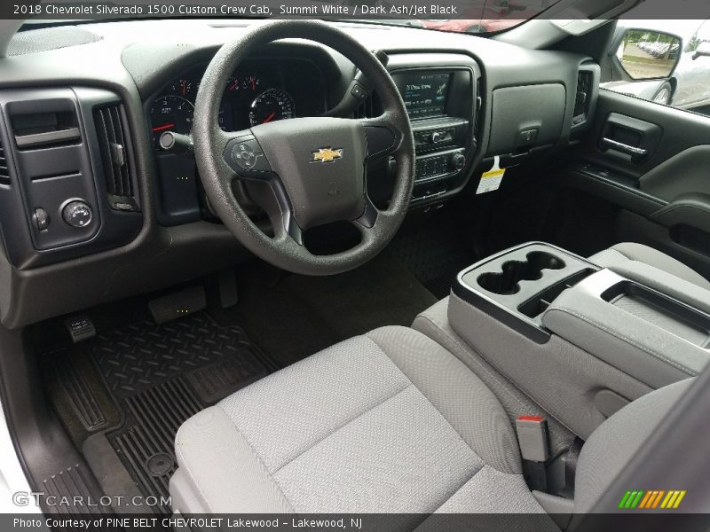 Summit White / Dark Ash/Jet Black 2018 Chevrolet Silverado 1500 Custom Crew Cab