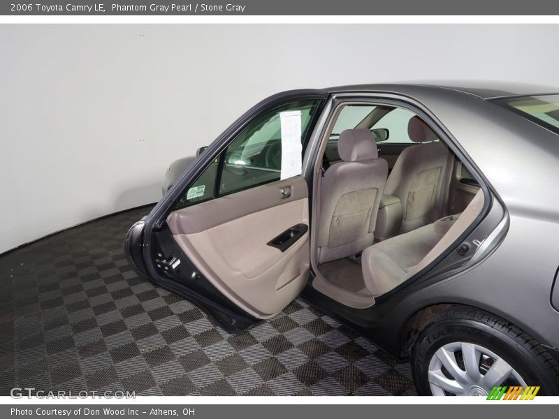 Phantom Gray Pearl / Stone Gray 2006 Toyota Camry LE