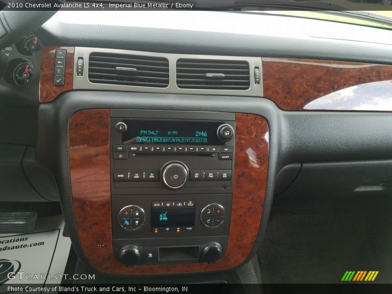 Imperial Blue Metallic / Ebony 2010 Chevrolet Avalanche LS 4x4