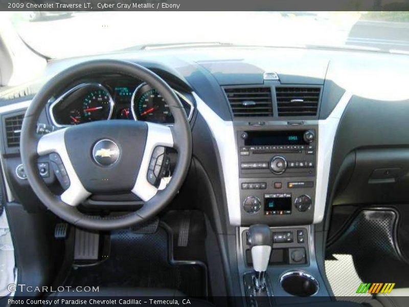 Cyber Gray Metallic / Ebony 2009 Chevrolet Traverse LT