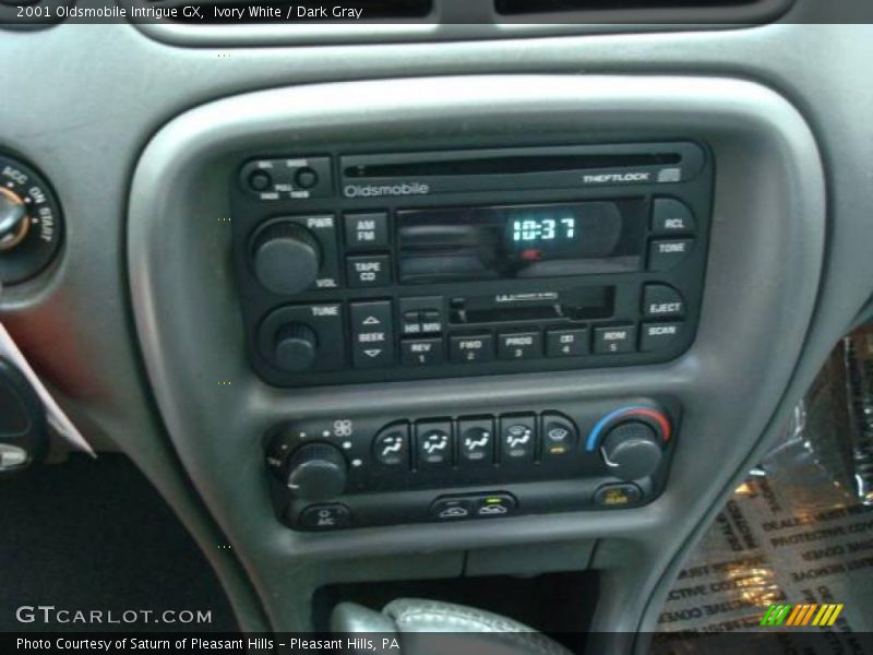 Ivory White / Dark Gray 2001 Oldsmobile Intrigue GX