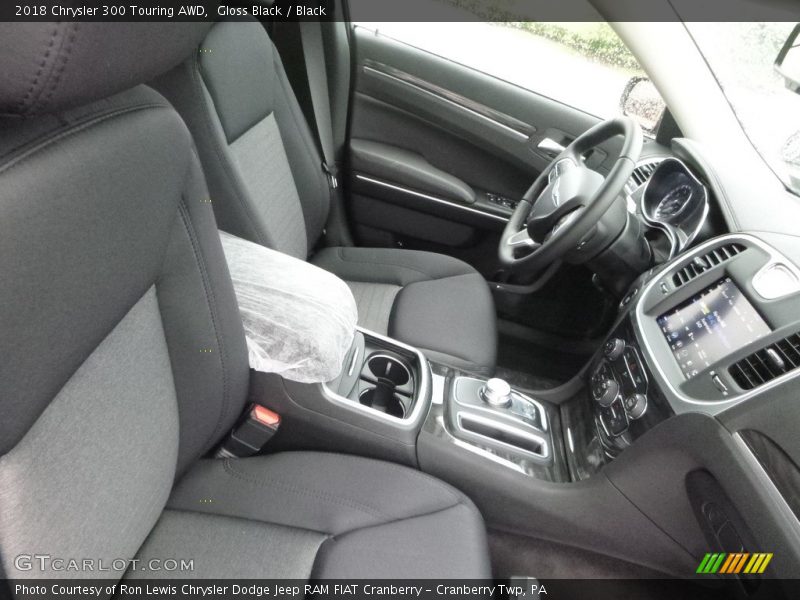 Gloss Black / Black 2018 Chrysler 300 Touring AWD