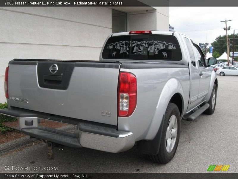 Radiant Silver Metallic / Steel 2005 Nissan Frontier LE King Cab 4x4