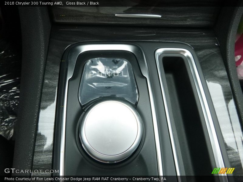 Gloss Black / Black 2018 Chrysler 300 Touring AWD