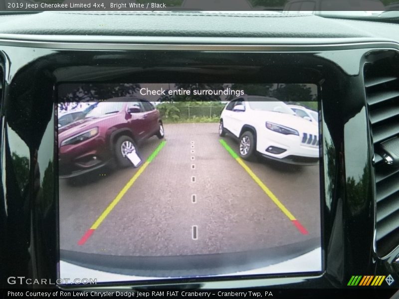 Bright White / Black 2019 Jeep Cherokee Limited 4x4