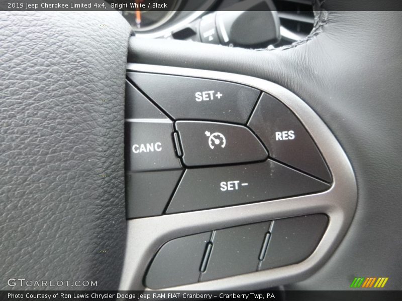 Bright White / Black 2019 Jeep Cherokee Limited 4x4