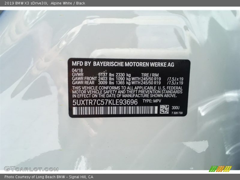 Alpine White / Black 2019 BMW X3 sDrive30i