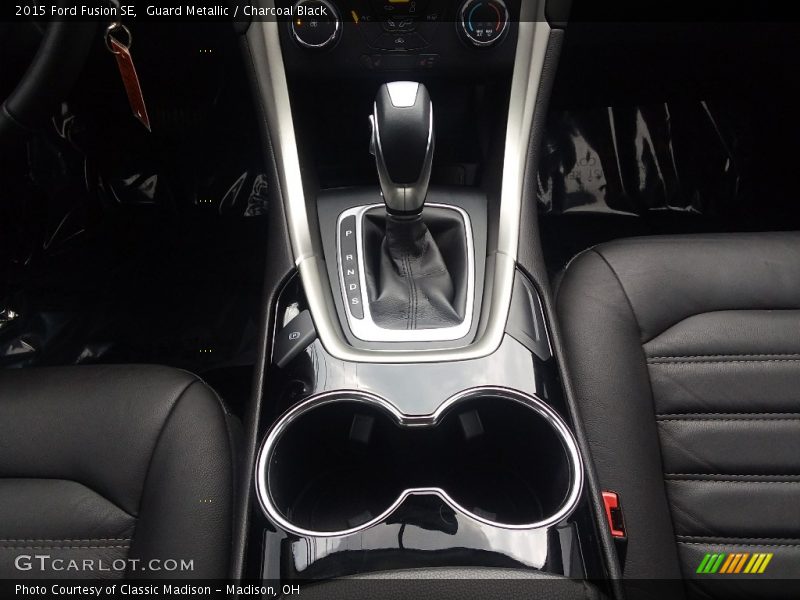 Guard Metallic / Charcoal Black 2015 Ford Fusion SE