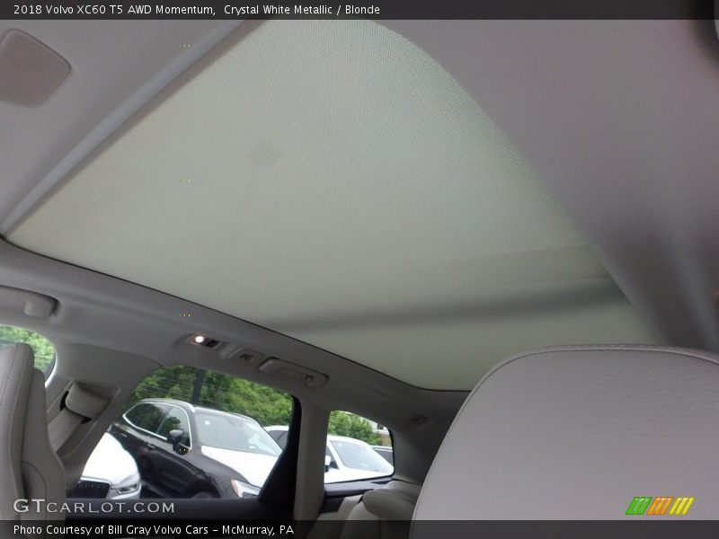 Crystal White Metallic / Blonde 2018 Volvo XC60 T5 AWD Momentum