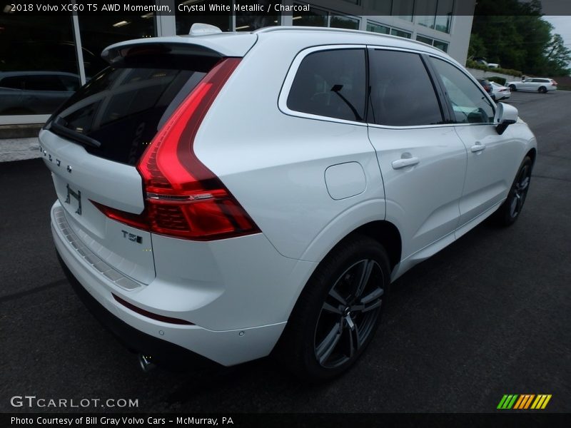 Crystal White Metallic / Charcoal 2018 Volvo XC60 T5 AWD Momentum