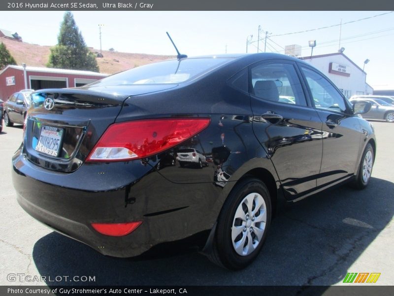 Ultra Black / Gray 2016 Hyundai Accent SE Sedan