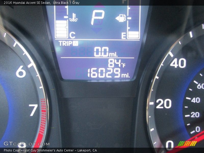 Ultra Black / Gray 2016 Hyundai Accent SE Sedan