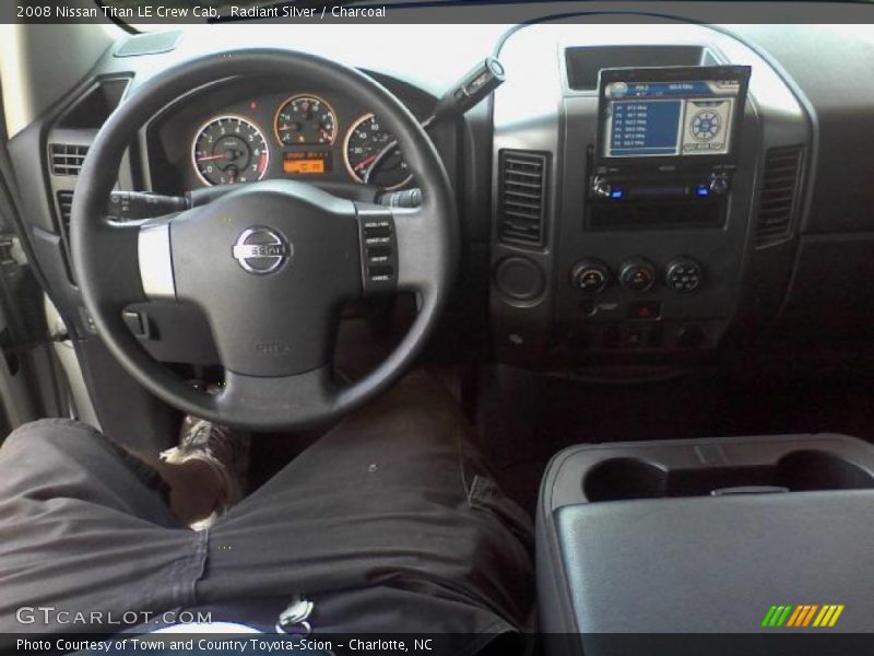 Radiant Silver / Charcoal 2008 Nissan Titan LE Crew Cab