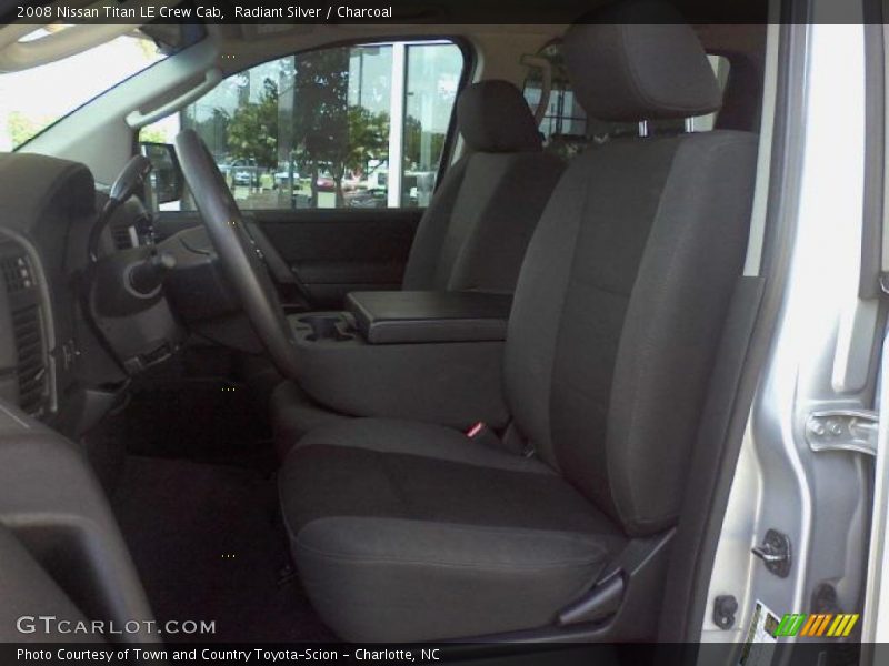 Radiant Silver / Charcoal 2008 Nissan Titan LE Crew Cab
