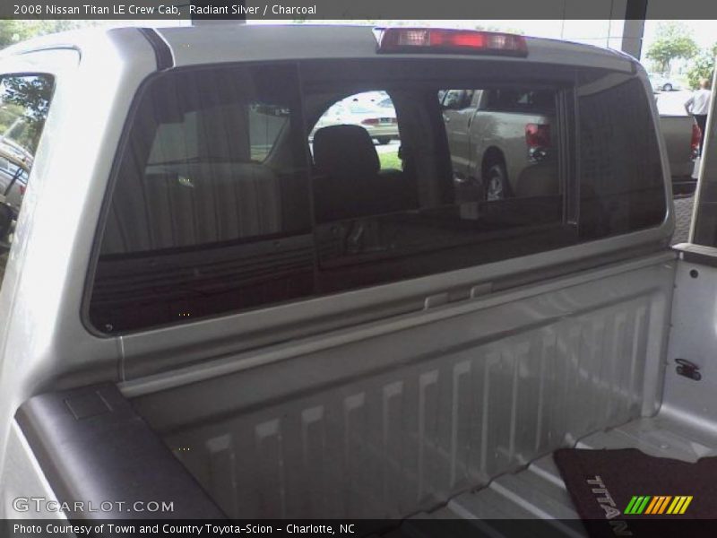Radiant Silver / Charcoal 2008 Nissan Titan LE Crew Cab