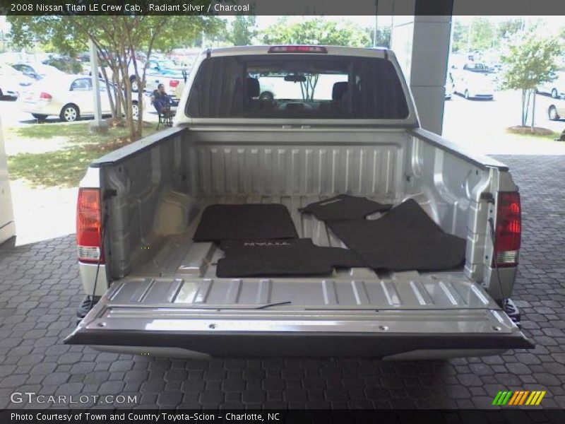 Radiant Silver / Charcoal 2008 Nissan Titan LE Crew Cab