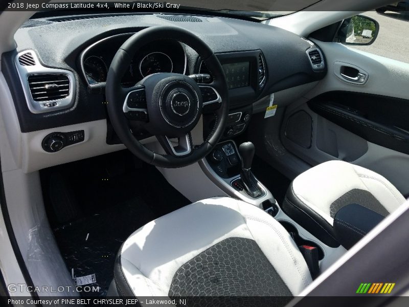 White / Black/Ski Gray 2018 Jeep Compass Latitude 4x4