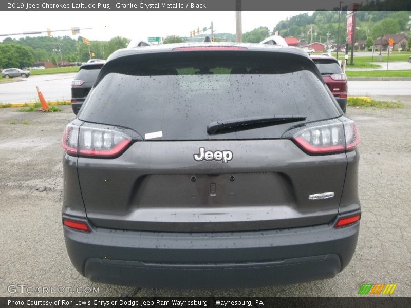 Granite Crystal Metallic / Black 2019 Jeep Cherokee Latitude Plus