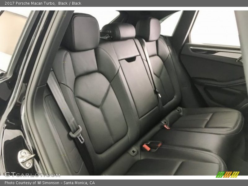 Black / Black 2017 Porsche Macan Turbo
