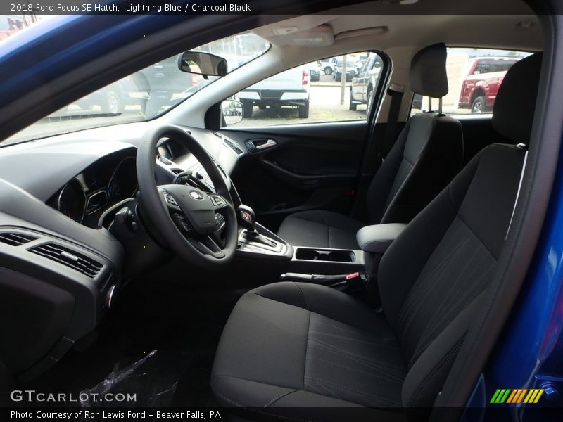 Lightning Blue / Charcoal Black 2018 Ford Focus SE Hatch