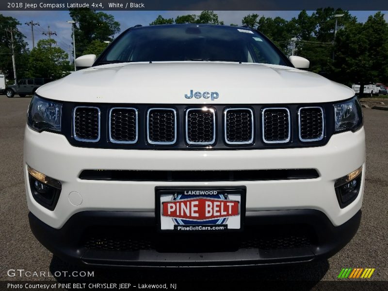 White / Black 2018 Jeep Compass Latitude 4x4