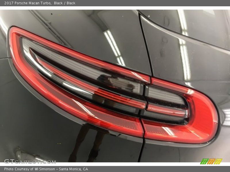 Black / Black 2017 Porsche Macan Turbo