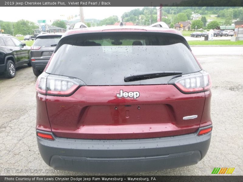 Velvet Red Pearl / Black 2019 Jeep Cherokee Latitude Plus