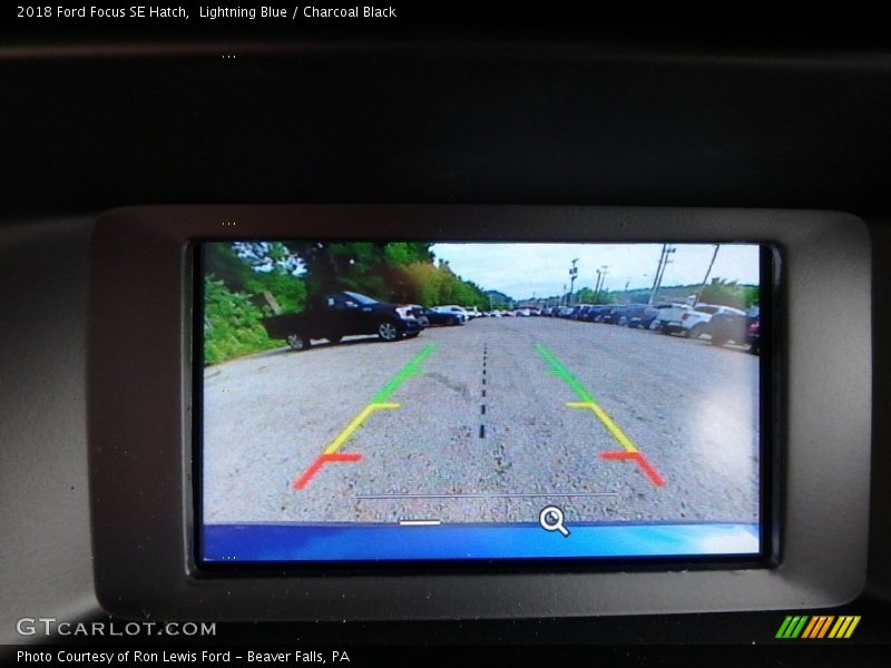 Lightning Blue / Charcoal Black 2018 Ford Focus SE Hatch