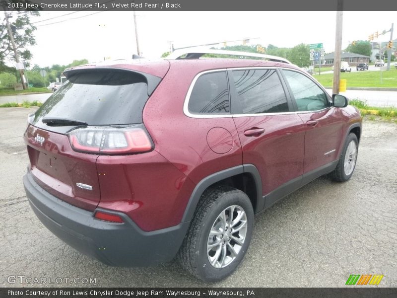 Velvet Red Pearl / Black 2019 Jeep Cherokee Latitude Plus