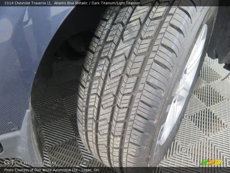 Atlantis Blue Metallic / Dark Titanium/Light Titanium 2014 Chevrolet Traverse LS