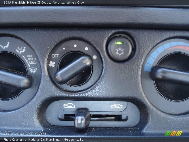 Northstar White / Gray 1999 Mitsubishi Eclipse GS Coupe