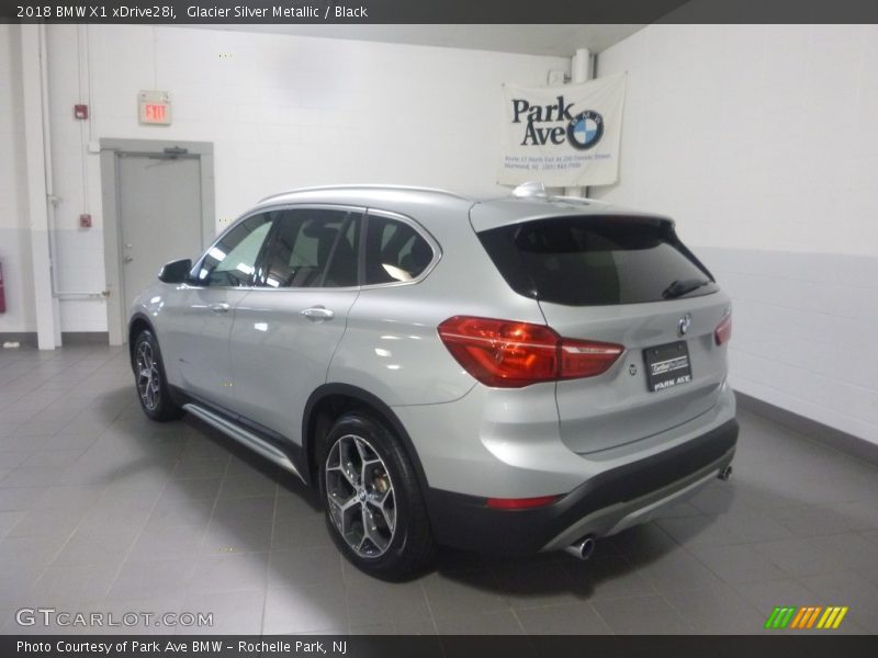Glacier Silver Metallic / Black 2018 BMW X1 xDrive28i