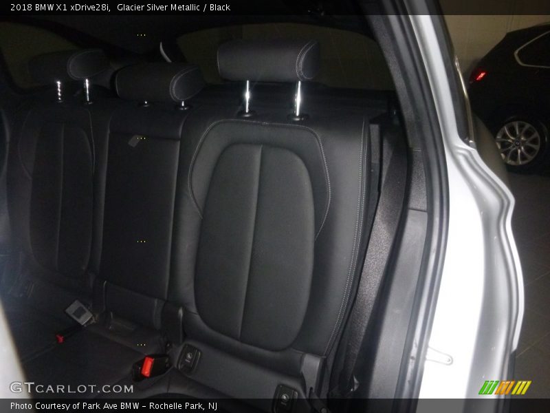 Glacier Silver Metallic / Black 2018 BMW X1 xDrive28i