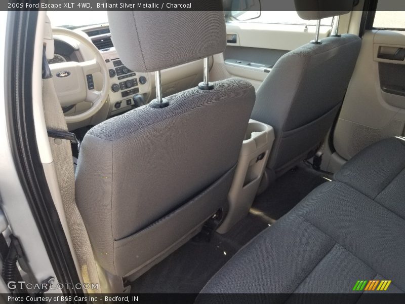 Brilliant Silver Metallic / Charcoal 2009 Ford Escape XLT 4WD