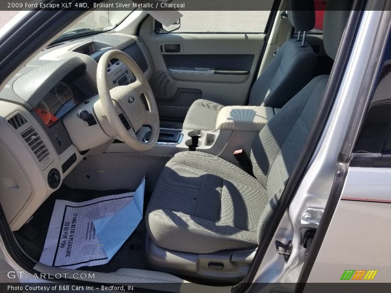Brilliant Silver Metallic / Charcoal 2009 Ford Escape XLT 4WD