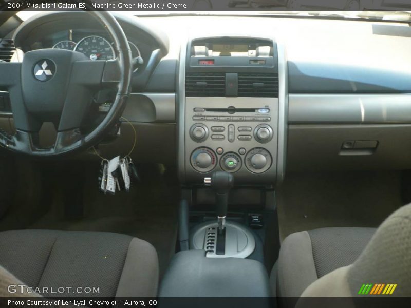 Machine Green Metallic / Creme 2004 Mitsubishi Galant ES