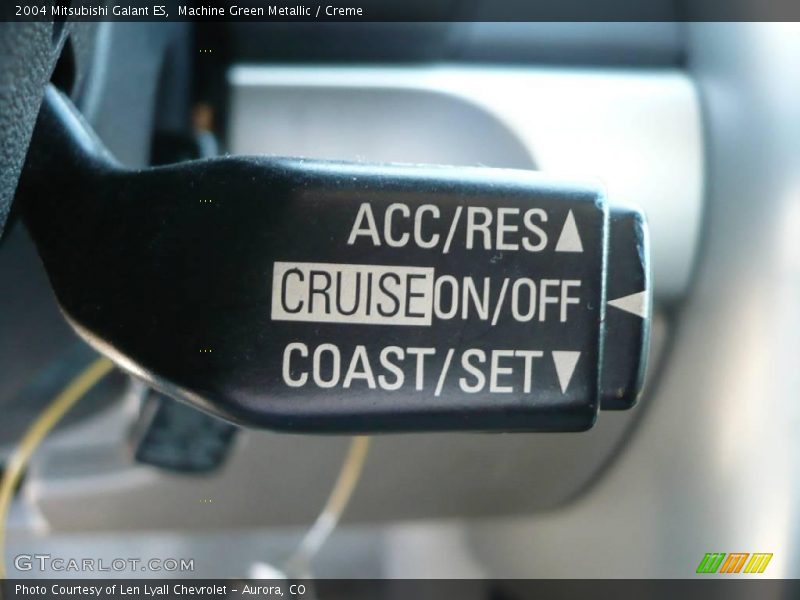 Machine Green Metallic / Creme 2004 Mitsubishi Galant ES