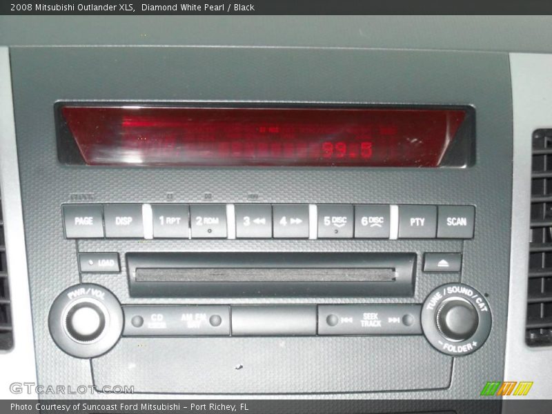 Diamond White Pearl / Black 2008 Mitsubishi Outlander XLS