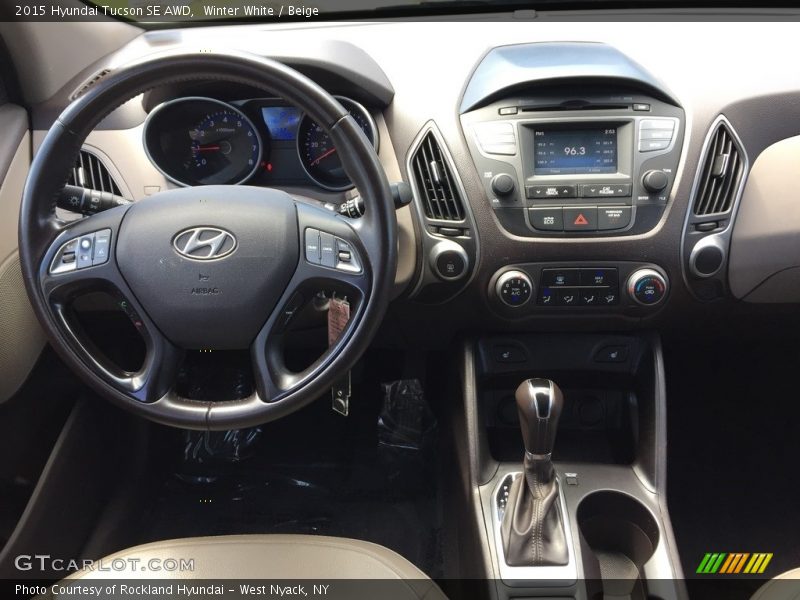 Winter White / Beige 2015 Hyundai Tucson SE AWD