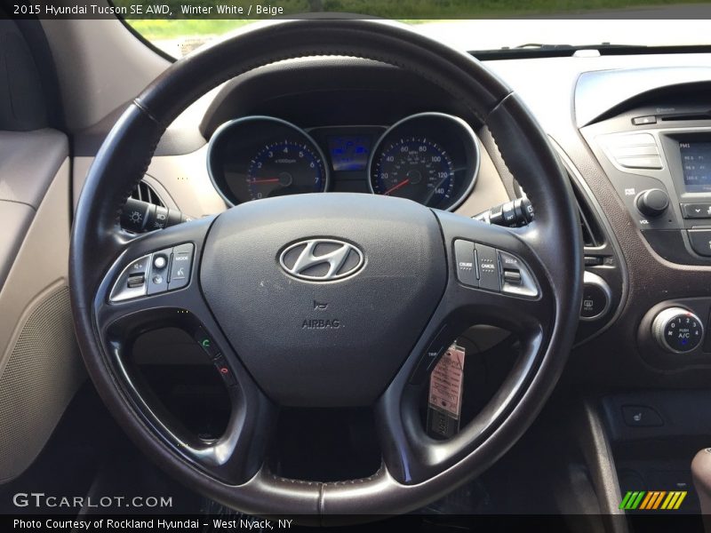 Winter White / Beige 2015 Hyundai Tucson SE AWD