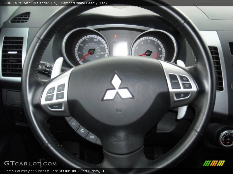 Diamond White Pearl / Black 2008 Mitsubishi Outlander XLS
