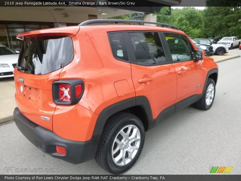 Omaha Orange / Bark Brown/Ski Grey 2016 Jeep Renegade Latitude 4x4