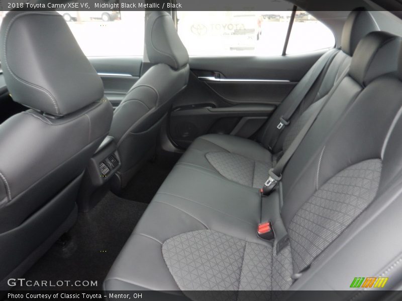 Midnight Black Metallic / Black 2018 Toyota Camry XSE V6