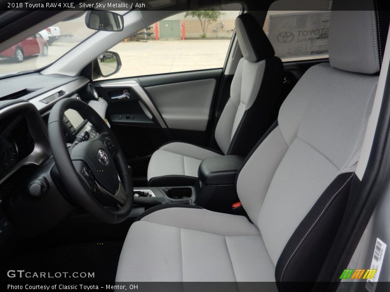 Silver Sky Metallic / Ash 2018 Toyota RAV4 XLE