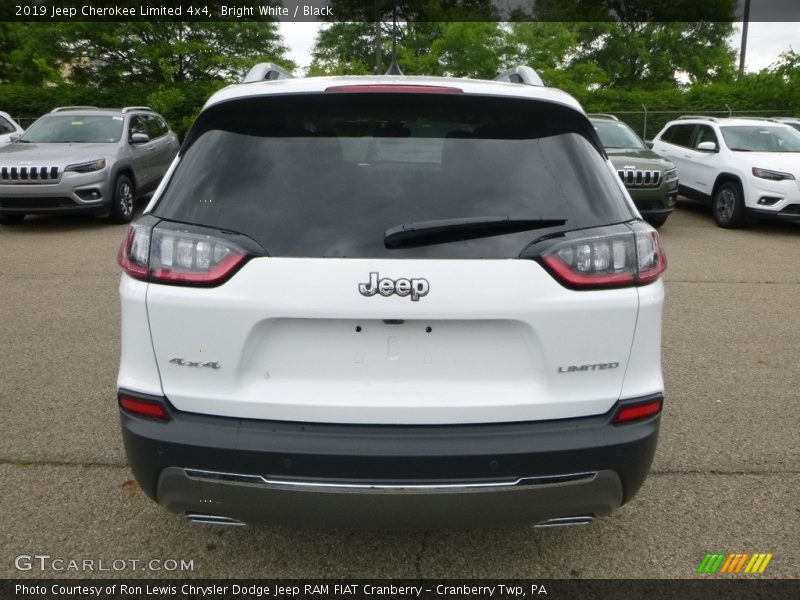 Bright White / Black 2019 Jeep Cherokee Limited 4x4